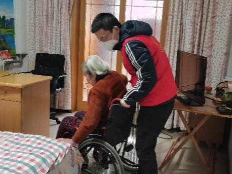 【疫情防控】尽锐出战护我城，，，，bevictor伟德官网先锋在行动 ——集团干手下沉一线系列（二）